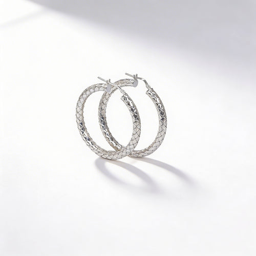 Diamond-cut hoop earrings in 925 sterling silver